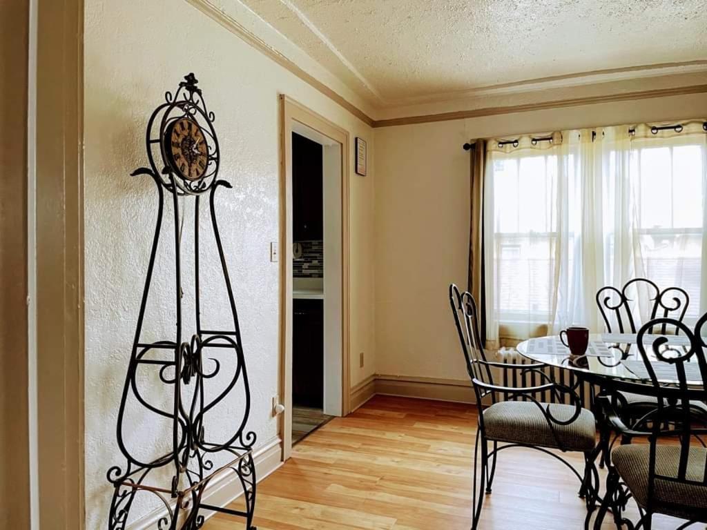 2 Bedroom Apt Near Great Lakes Naval Base And 6 Flags Вокіган Екстер'єр фото