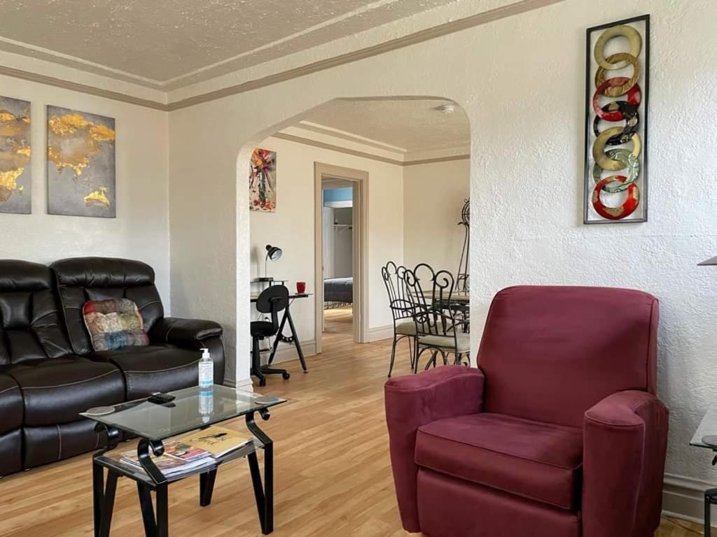2 Bedroom Apt Near Great Lakes Naval Base And 6 Flags Вокіган Екстер'єр фото